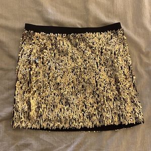 2/$20 ✨ Express gold sequence mini skirt, size XS